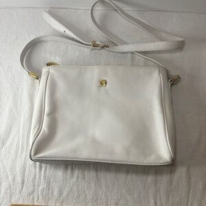 Vintage Etienne Aigner Purse Ivory Smooth Leather Classic Shoulder Bag/Crossbody